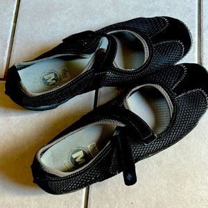 Merrell Circuit Mary Jane Breeze Womens Black Mesh Ortholite Shoes